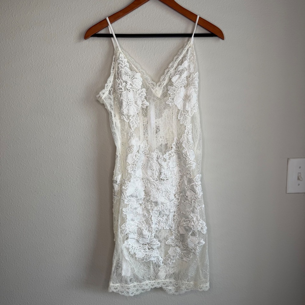House of CB White Lace Floral Midi Slip Dress - Picture 4 of 12